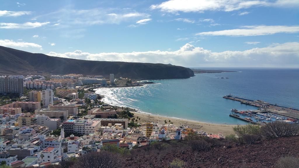 Ohana Atico Avenida Chayofita Los Cristianos  Bilik gambar